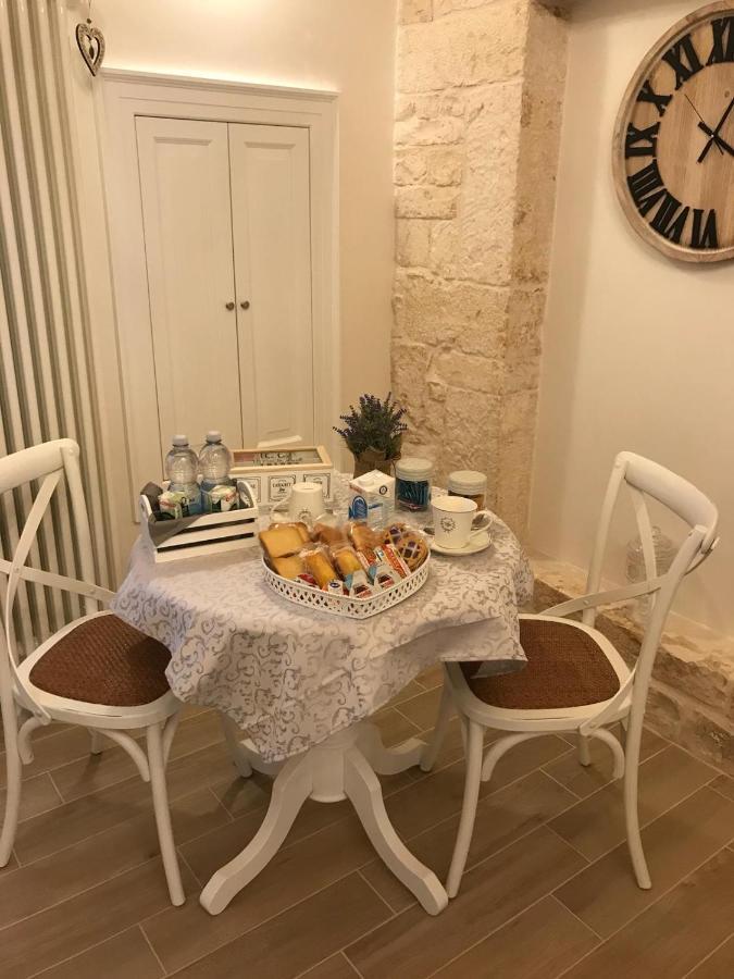 Nido Di Pietra-Dimora In Centro Bed and Breakfast Alberobello Exteriör bild