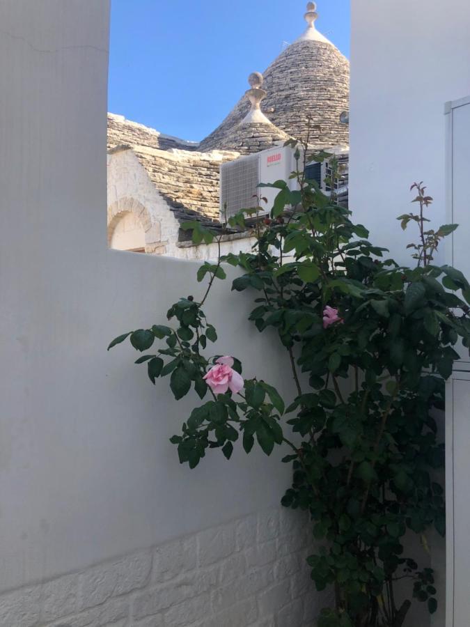 Nido Di Pietra-Dimora In Centro Bed and Breakfast Alberobello Exteriör bild