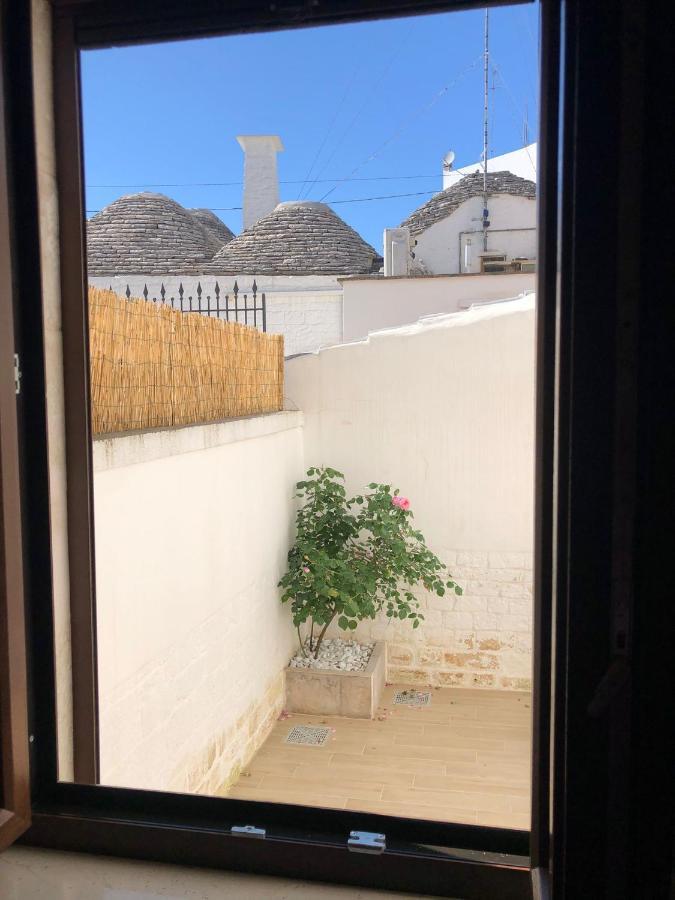 Nido Di Pietra-Dimora In Centro Bed and Breakfast Alberobello Exteriör bild