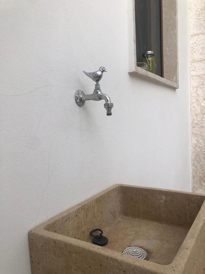 Nido Di Pietra-Dimora In Centro Bed and Breakfast Alberobello Exteriör bild