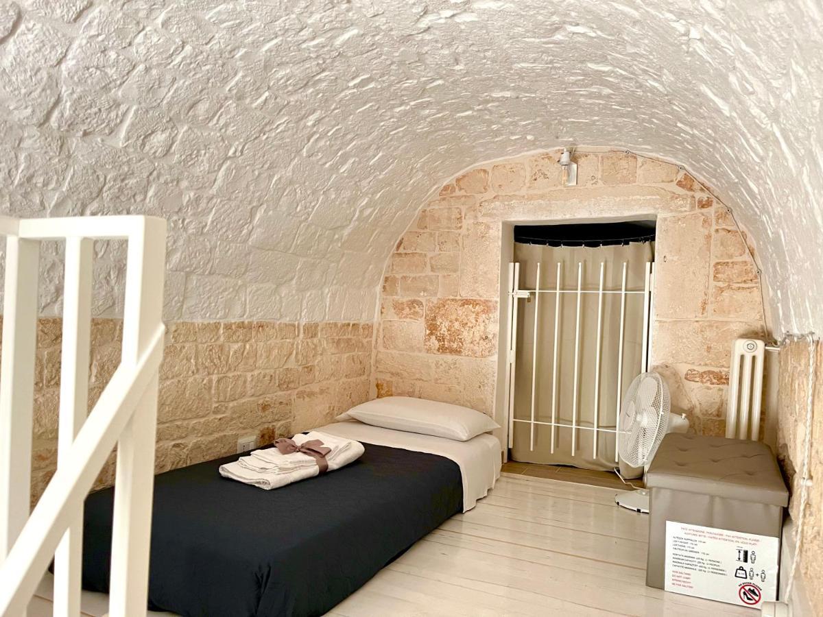 Nido Di Pietra-Dimora In Centro Bed and Breakfast Alberobello Exteriör bild